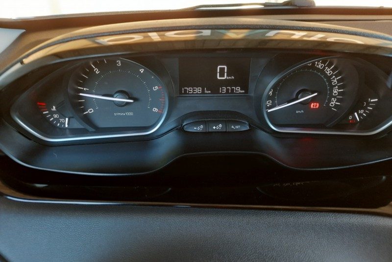 PEUGEOT 208 1.6 BLUEHDI PREMIUM