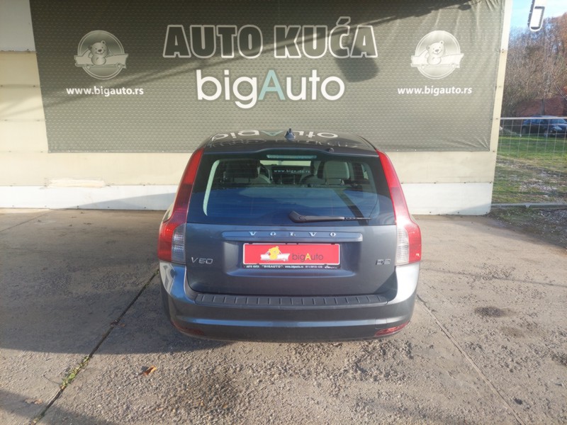 VOLVO V50 1.6 D