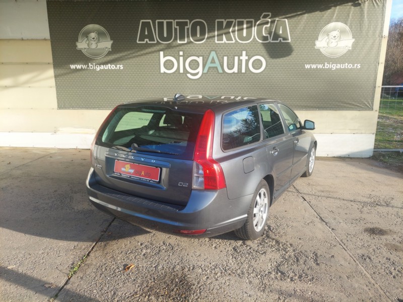 VOLVO V50 1.6 D