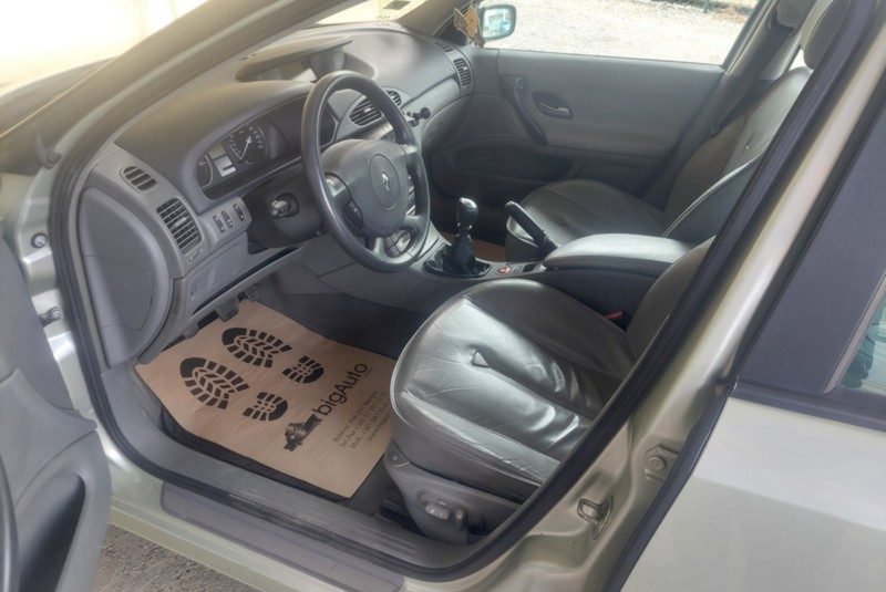 RENAULT LAGUNA 1.9 DCI CARMINAT