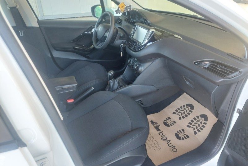 PEUGEOT 208 1.6 BLUEHDI