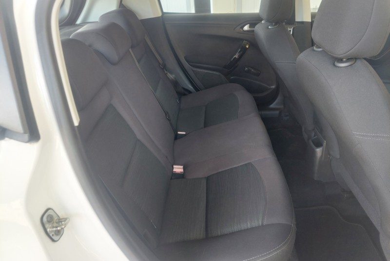 PEUGEOT 208 1.6 BLUEHDI
