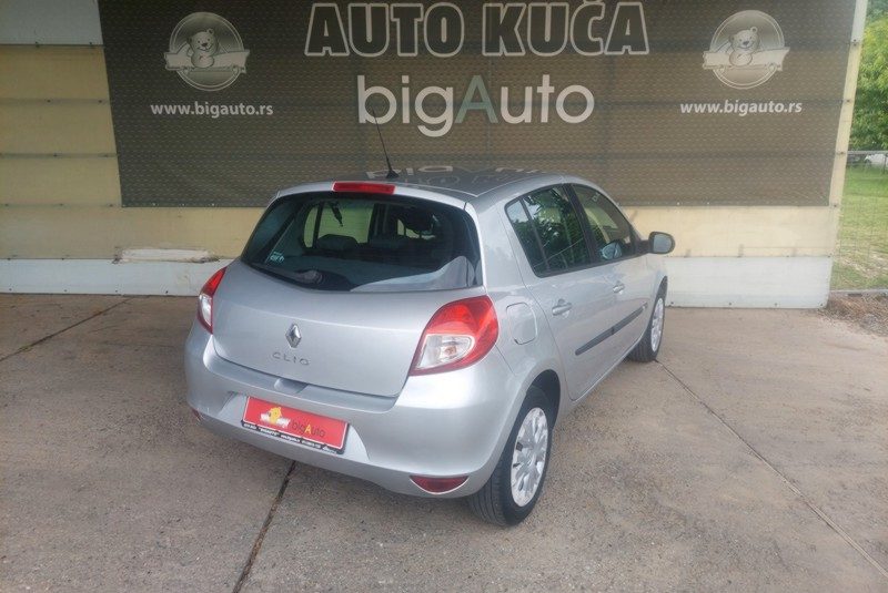 RENAULT CLIO 1.2