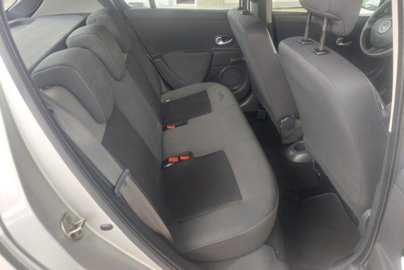 RENAULT CLIO 1.2