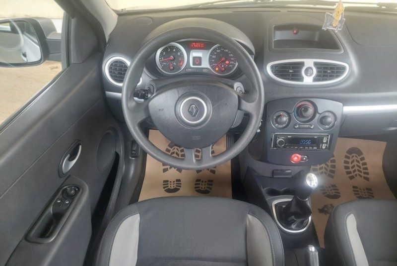 RENAULT CLIO 1.2