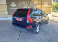 VOLVO XC 90 2.4 D5 MOMENTUM