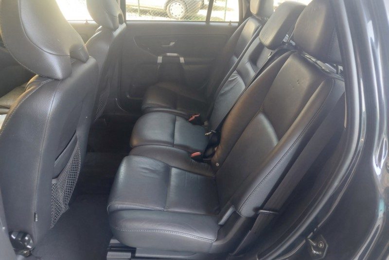 VOLVO XC 90 2.4 D5 MOMENTUM