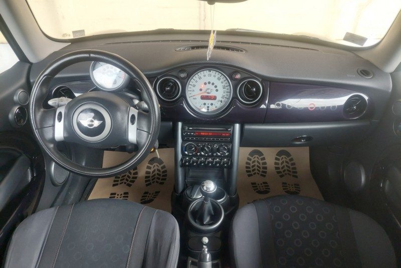 MINI ONE 1.4 D4D SEVEN