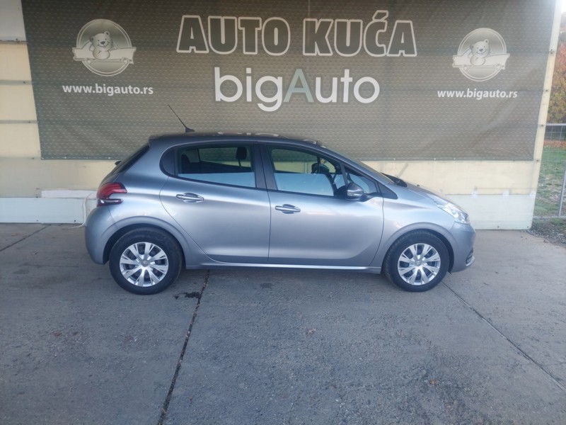 PEUGEOT 208 1.5 BLUEHDI
