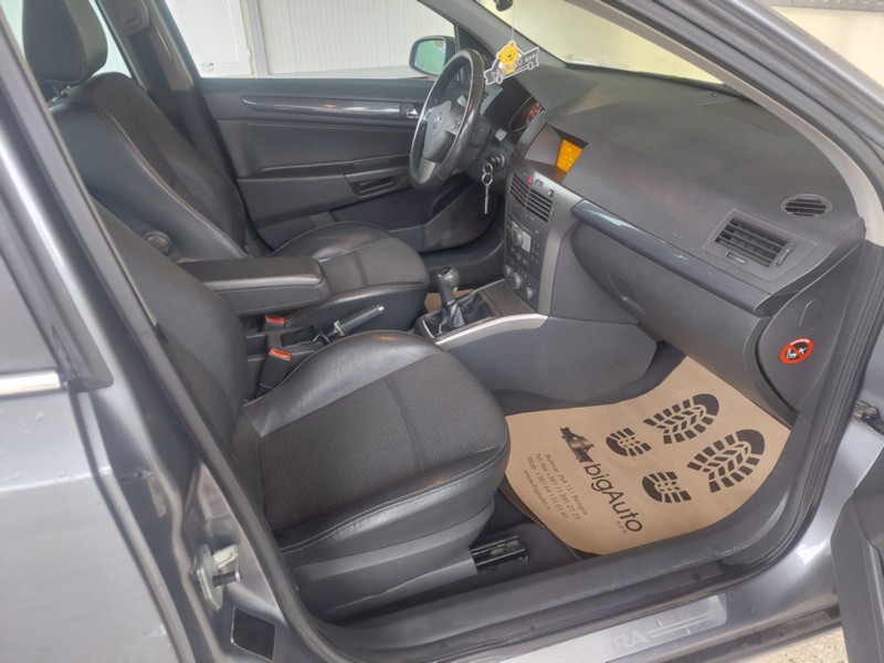 OPEL ASTRA H 1.7CDTI COSMO