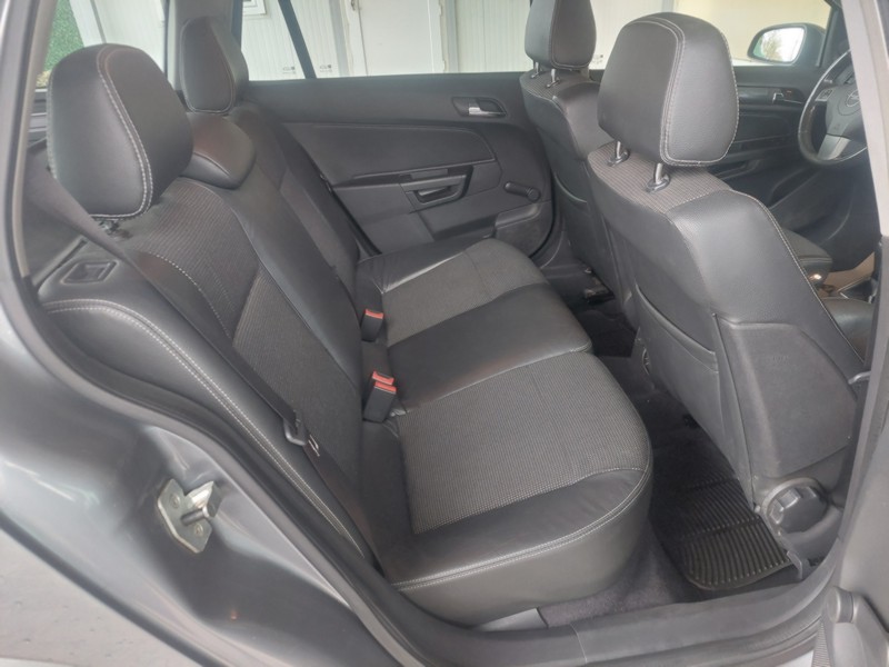 OPEL ASTRA H 1.7CDTI COSMO