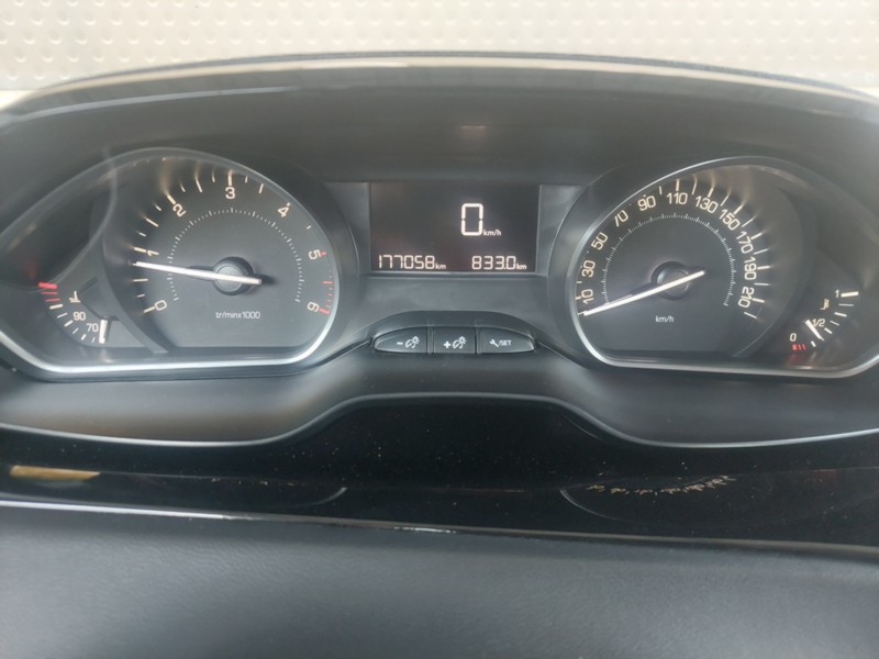 PEUGEOT 208 1.5 BLUEHDI