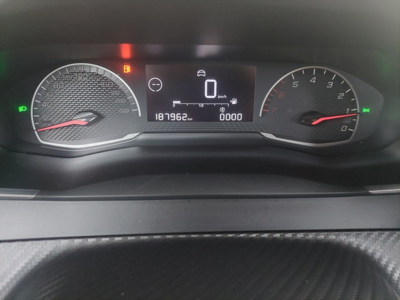 PEUGEOT 208 1.5 BLUEHDI