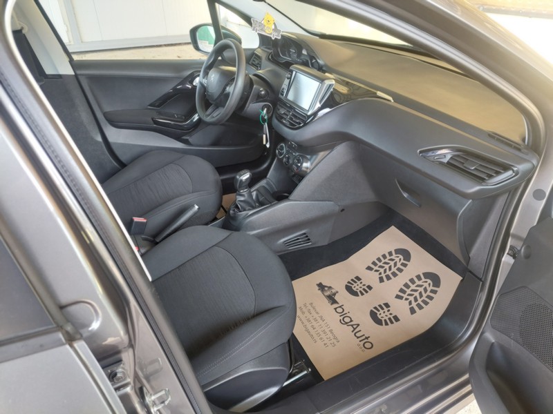 PEUGEOT 208 1.2 PURE-TECH