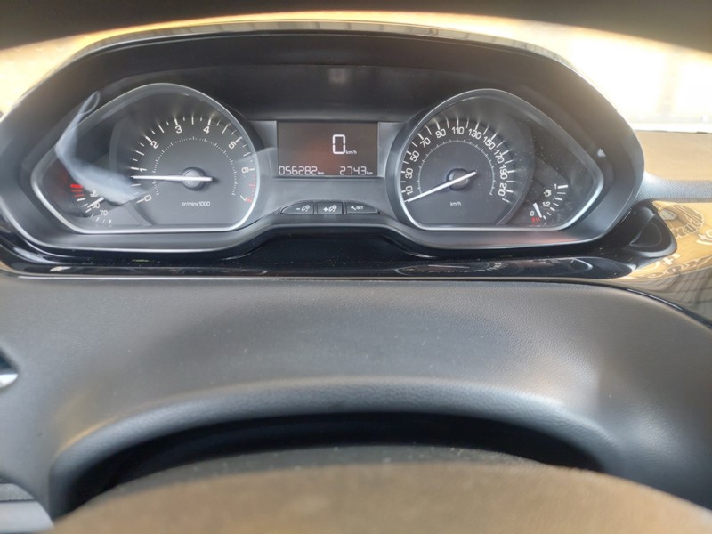 PEUGEOT 208 1.2 PURE-TECH