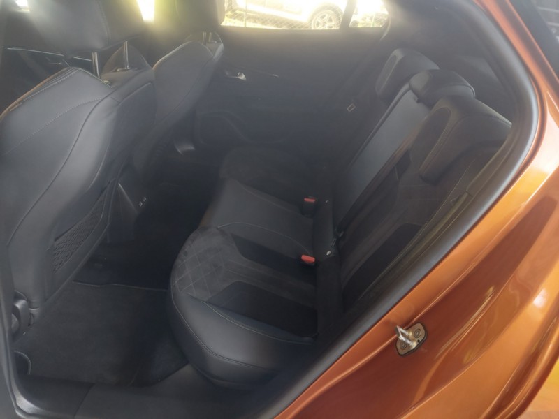 PEUGEOT 2008 1.2 PURE-TECH GT-LINE