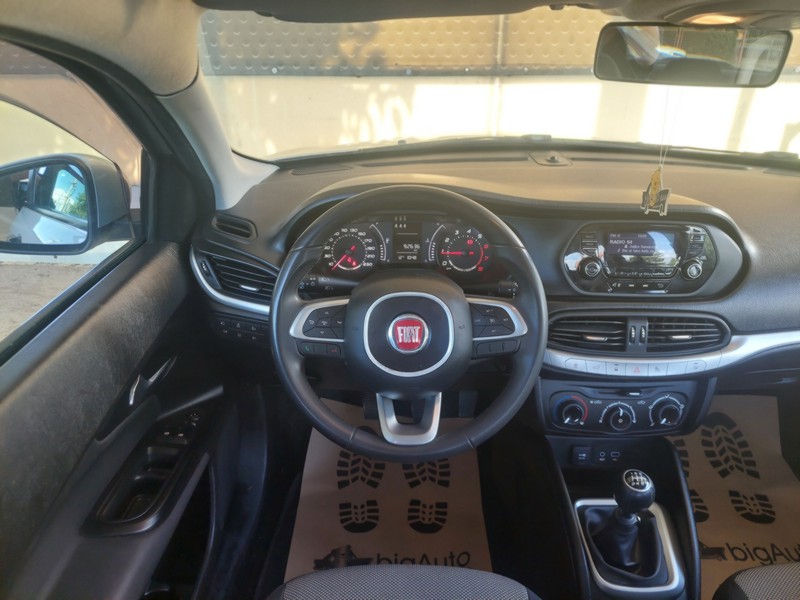 FIAT TIPO 1.4 EASY