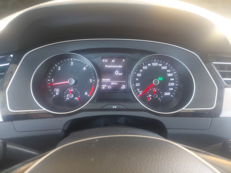 VOLKSWAGEN PASSAT 2.0 TDI DSG