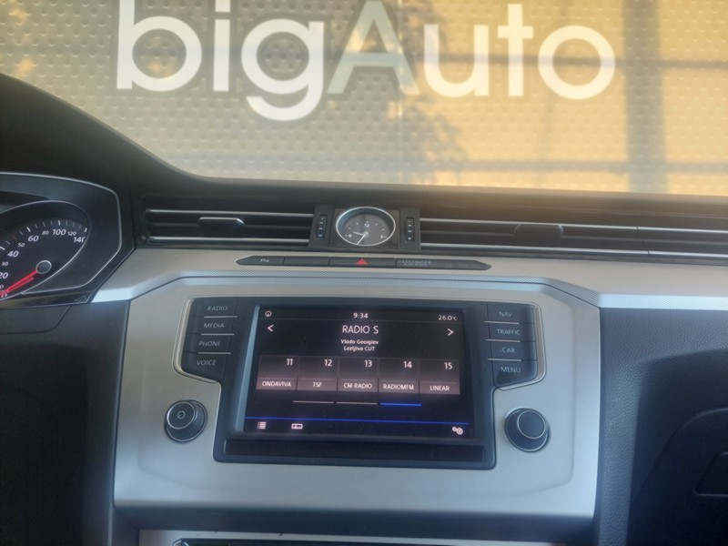 VOLKSWAGEN PASSAT 2.0 TDI DSG